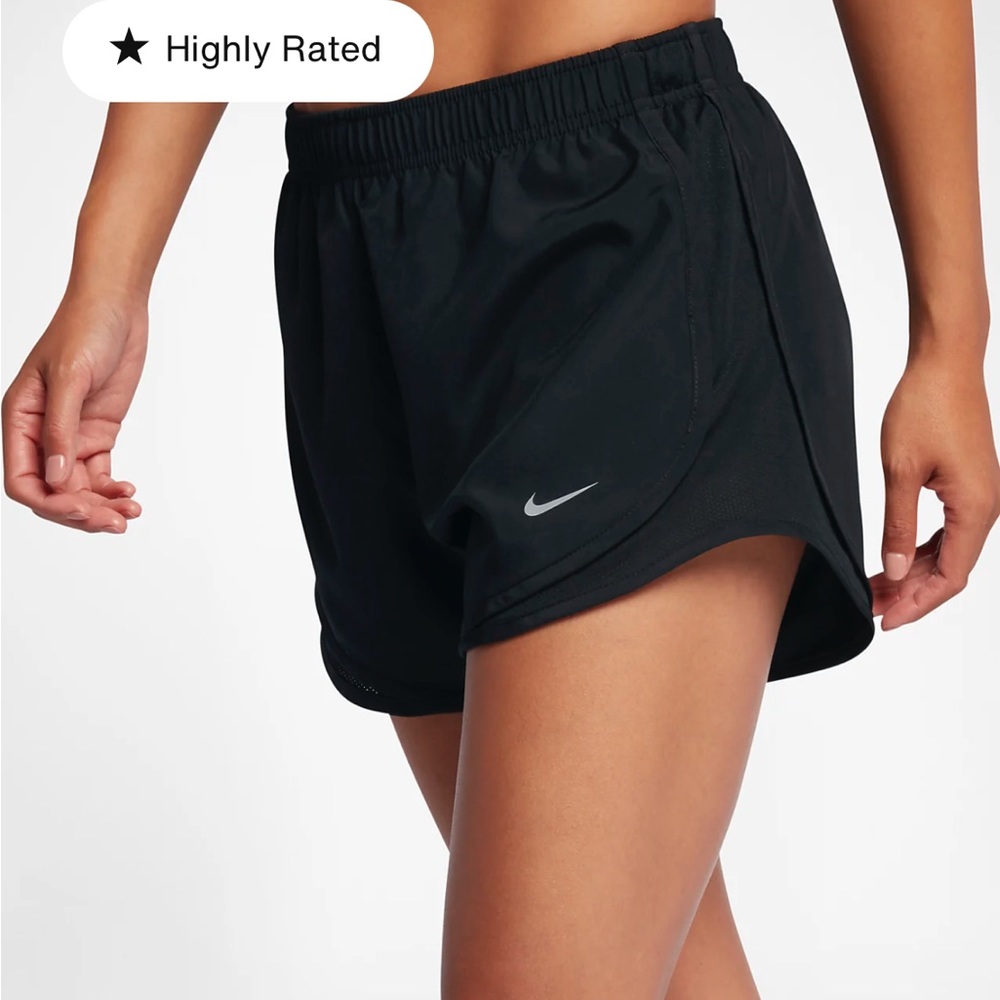 Women’s Nike tempo run shorts. Size Xs. Great condition